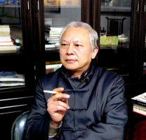 神韻靈妙書吟詩   飄逸朦朧畫寫雅 ——訪中國書法家、美術(shù)家陸鐵石